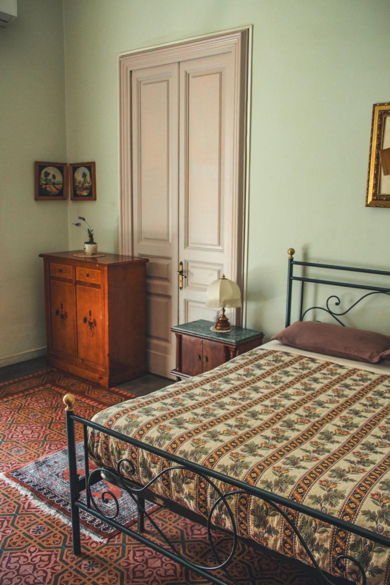 Casa Verdi - House Of Travelers Affittacamere 3*