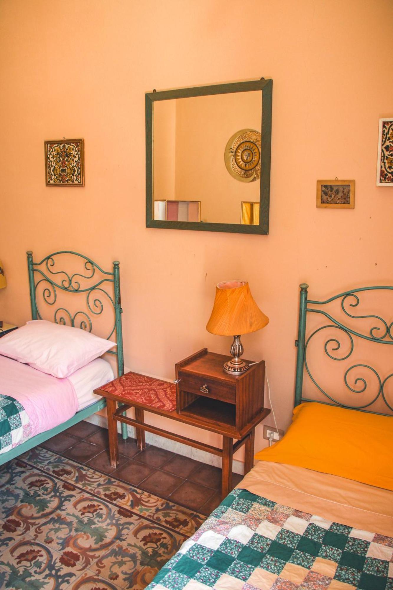 Casa Verdi - House Of Travelers Affittacamere 3*